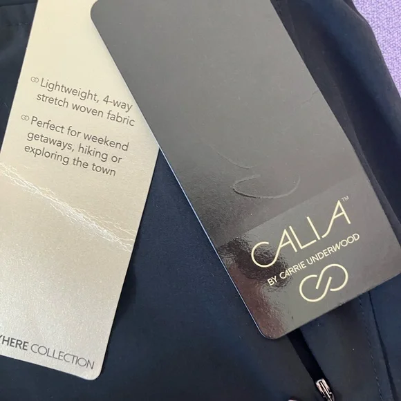 CALIA by Carrie Underwood Dark Athletic Shorts - Picture 6 of 7